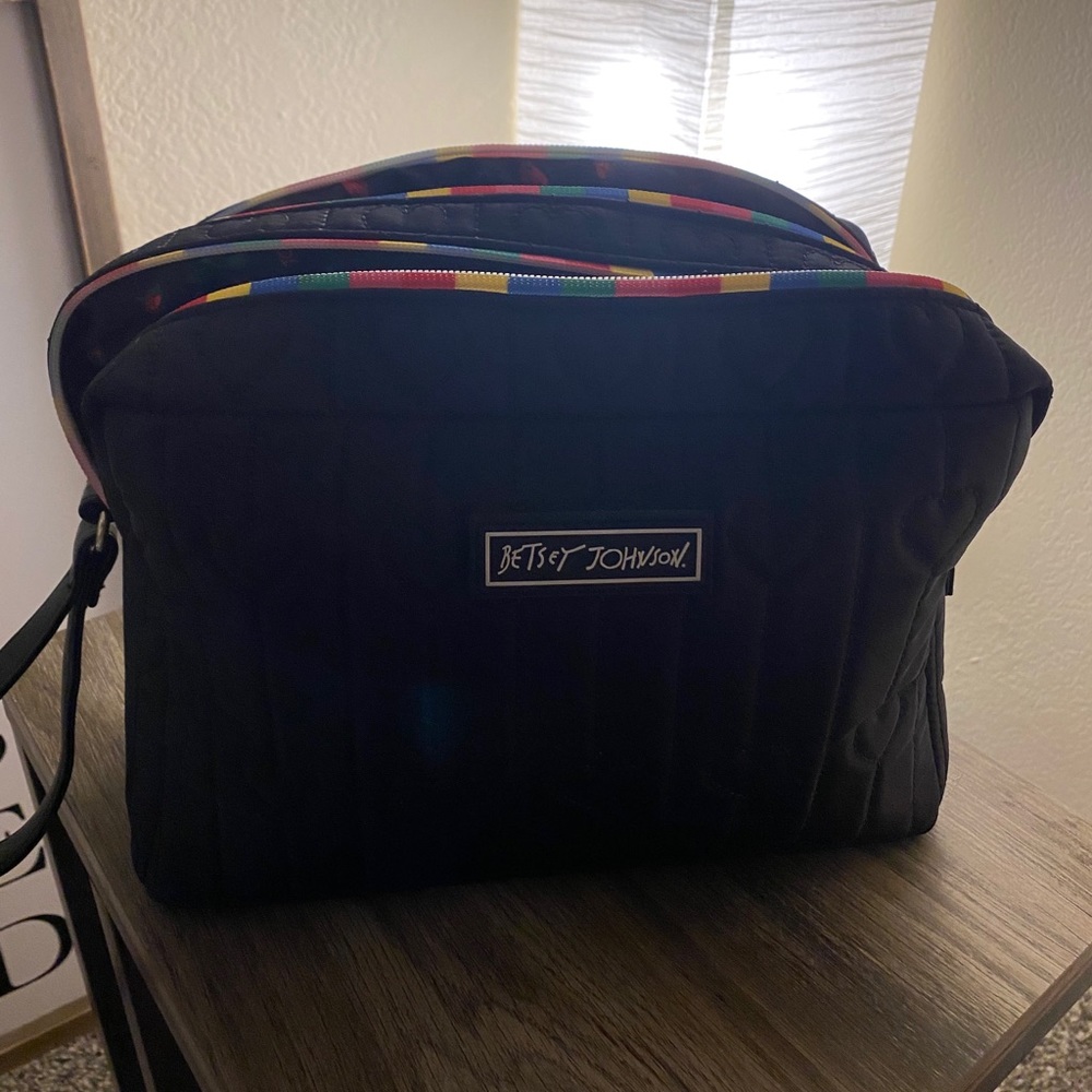 Betsey Large Makeup Bag
